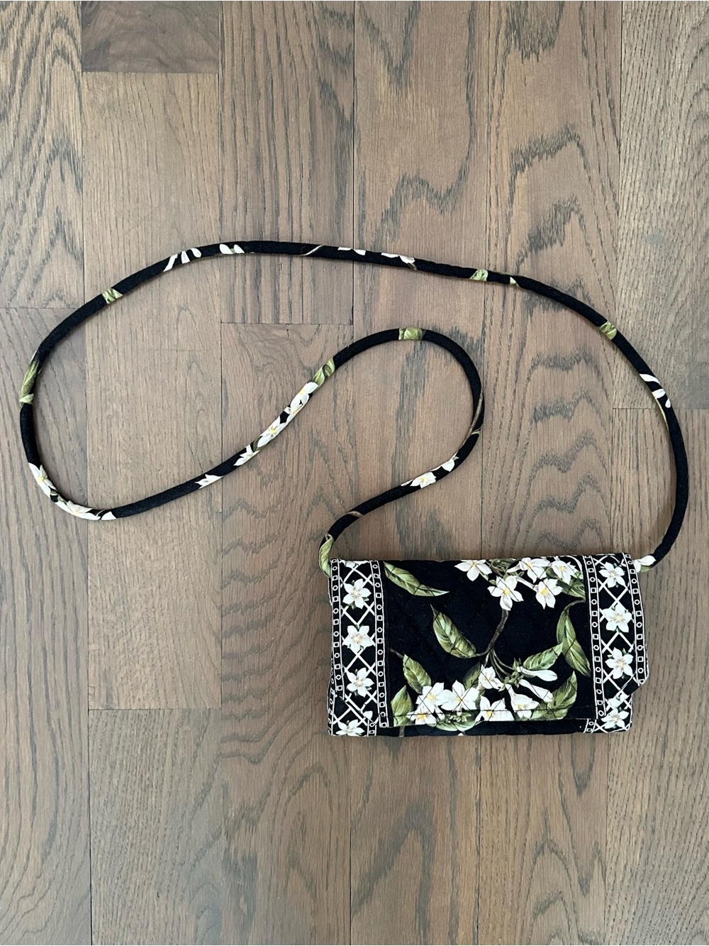 Vintage Vera Bradley Jasmine Floral Small Embroidered Crossbody Bag in Black